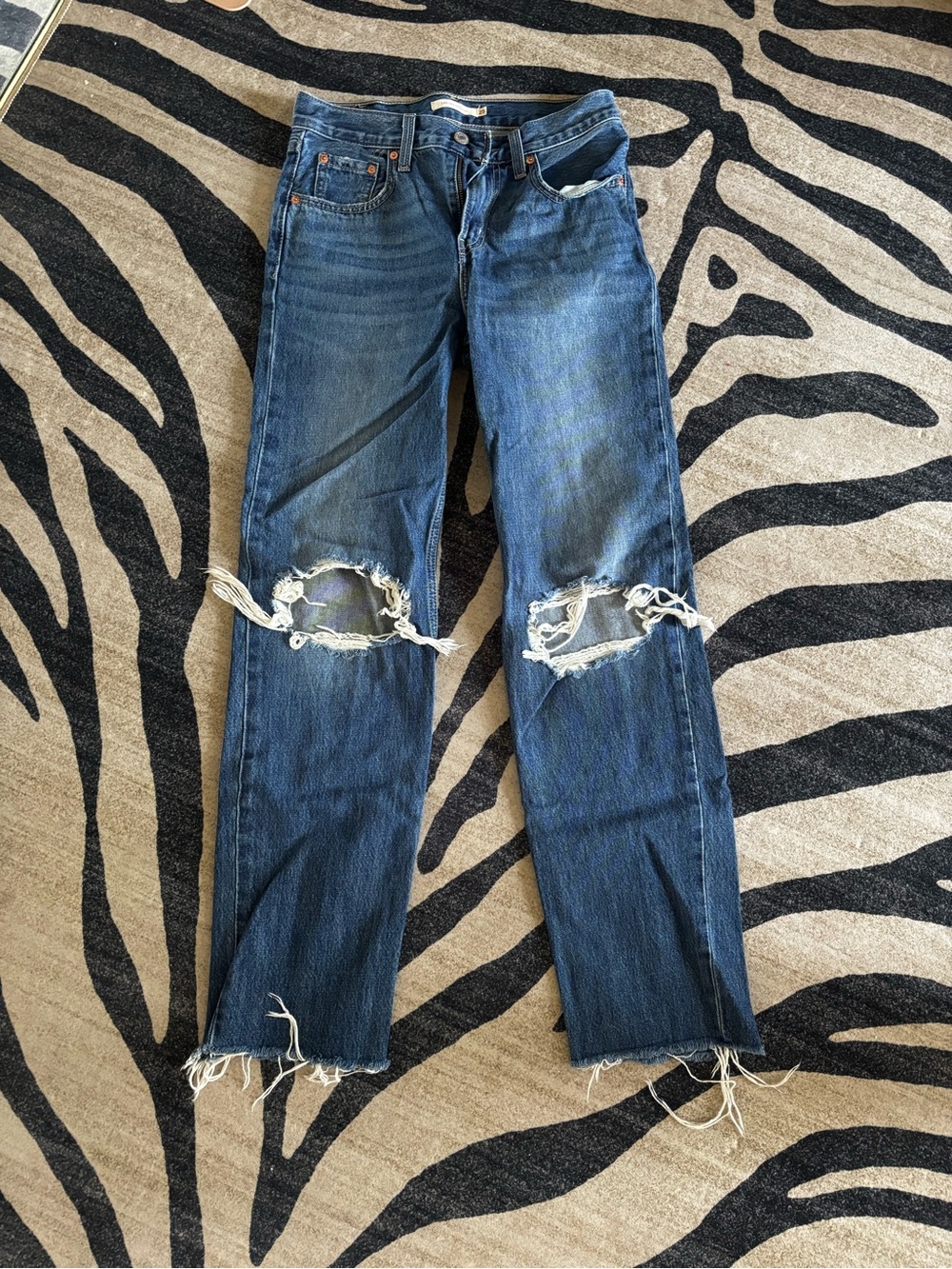 Levi's Women's Straight Leg Jeans in Classic Blue Denim